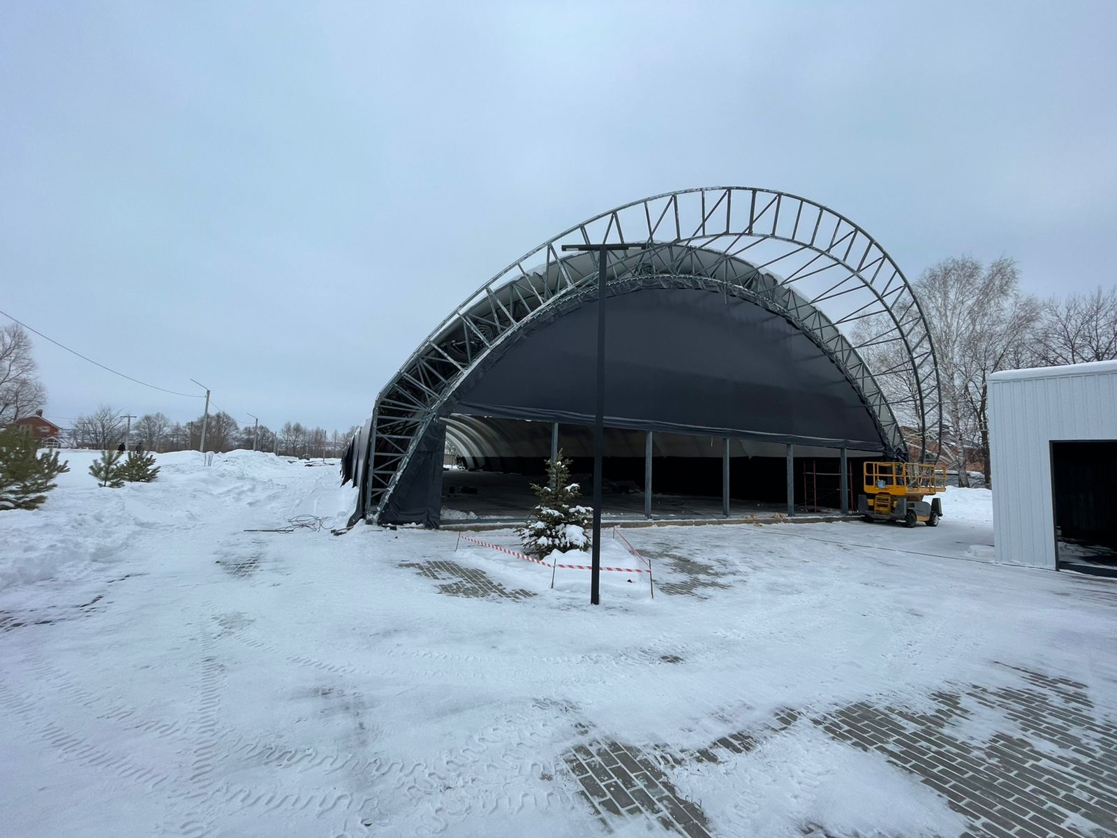Тентовый манеж для футбольного поля 20х40 Тентовый манеж для футбольного поля 20х40
