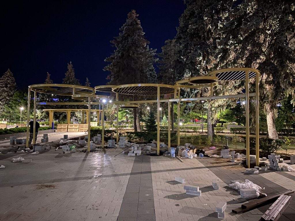 Перголы для благоустройства площади Киселёва